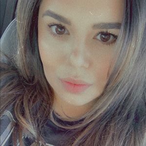 Meet your Posher, Anel